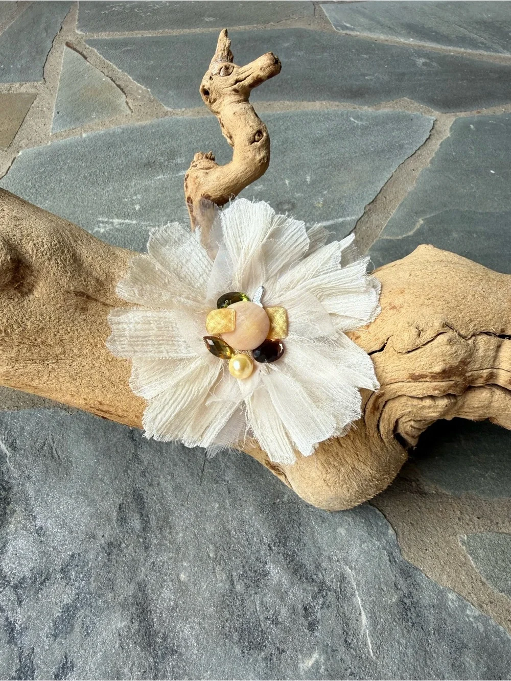 New🌟Anthropologie-Cream Fabric Flower Brooch/Clip with Mixed Bead Center
